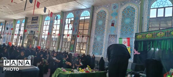 مراسم باشکوه شیرخوارگان حسینی  درتکیه حسینی روستای مزده شهر خلیل آباد 