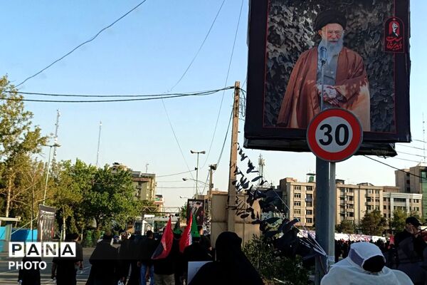 وداع آحاد مردم ایران با رهبر شهید در مصلی تهران
