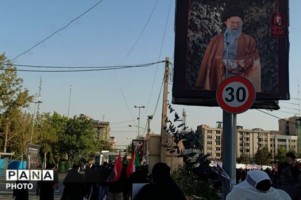 وداع آحاد مردم ایران با رهبر شهید در مصلی تهران