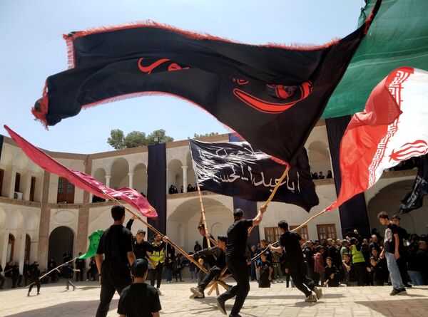 عزاداری هیات بیرجند در حسینیه امام رضا (ع) 