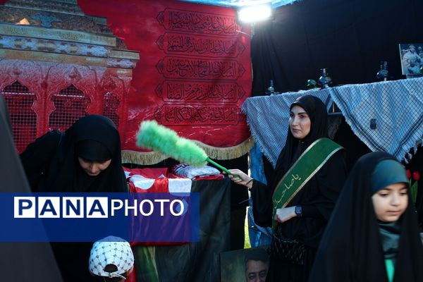 برپایی مراسم جاماندگان اربعین حسینی در امامزاده محمد(ع) کرج