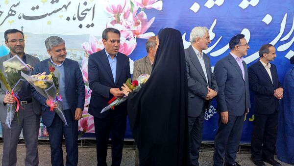 استقبال از برگزیدگان شانزدهمین المپیاد ملی فرش دستباف در مشهد