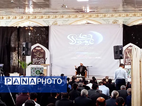 تحویل سالی متفاوت در امامزاده سید حمزه کاشمر