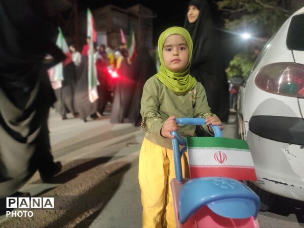 این علم بر زمین نمی ماند 