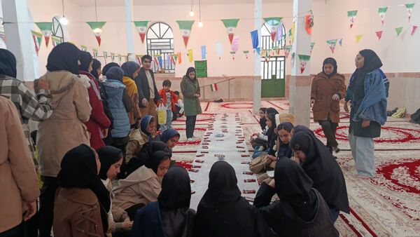 برگزاری مراسم  باشکوه ۲۲ بهمن و تجلیل از نفرات برتر روستای میرزآباد