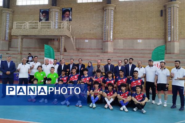 برگزاری اردوی انتخابی تیم ملی دانش آموزی فوتسال با حضور جمعی از مسئولان در ناحیه دو شهرری 