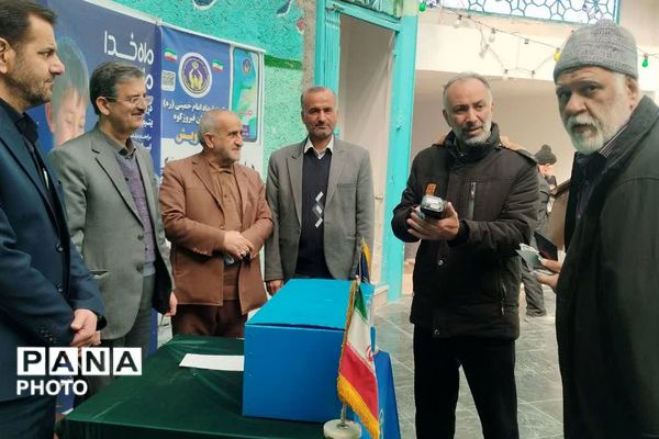 اقامه باشکوه نماز وحدت‌آفرین جمعه در فیروزکوه