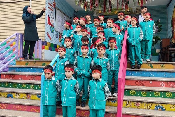 حضور پر شور دانش آموزان ناحیه دو شهرری در جشن نیمه شعبان و ایرانمون