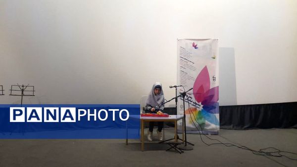 جشنواره فرهنگی هنری در بخش آوایی، تک نوازی، سرود و نقالی در ناحیه 7 مشهد