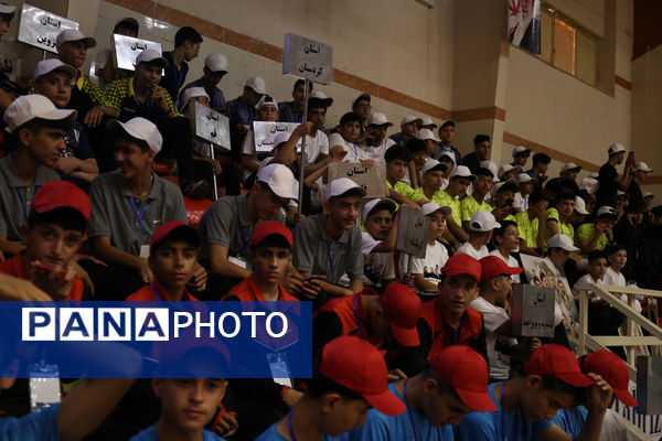 مشعل مسابقات کشوری ورزش دانش‌آموزی در تبریز روشن شد