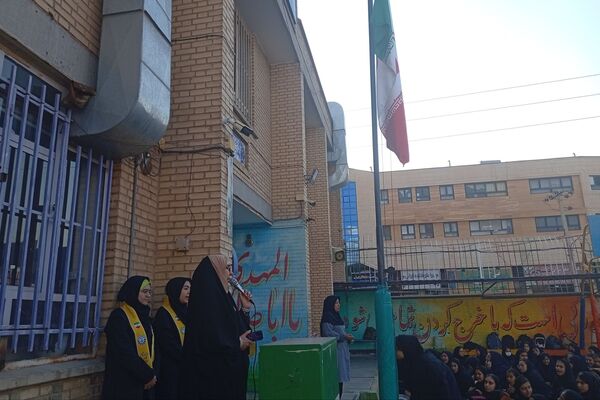 نیرویی خستگی ناپذیر که گام‌هایش همیشه محکم و استوار است 