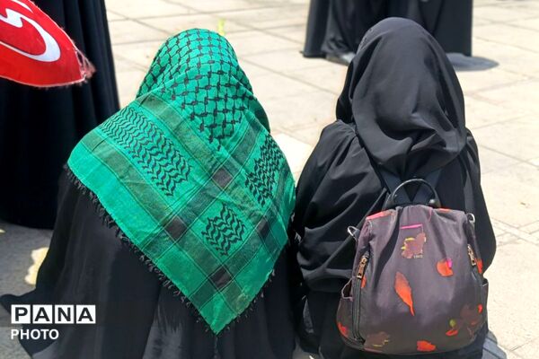 قسم به این مشت گره کرده