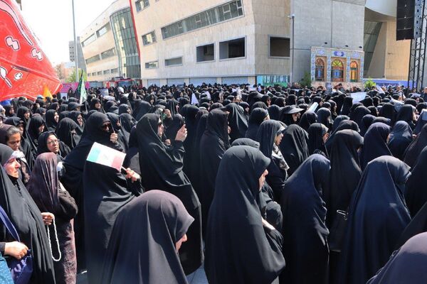 اجتماع عظیم صادقیون در مشهد 