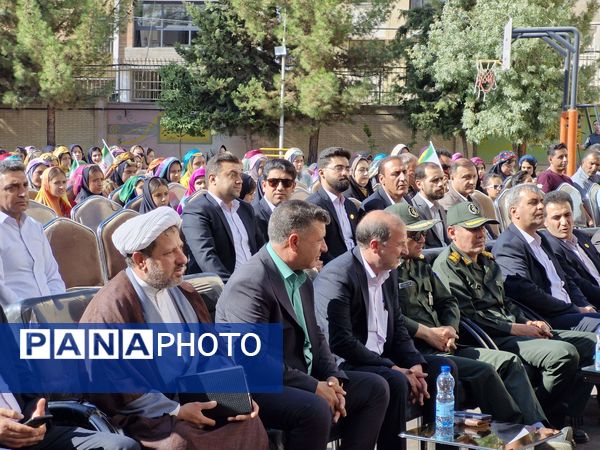  نواخته شدن زنگ مهر و برگزاری جشن بازگشایی مدارس عشایری استان فارس