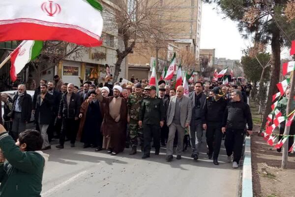فرزندان ایران از مدارس شهریار تا راهپیمایی