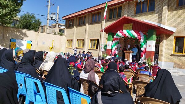 جشن شکوفه‌ها در شهرستان فریدونشهر