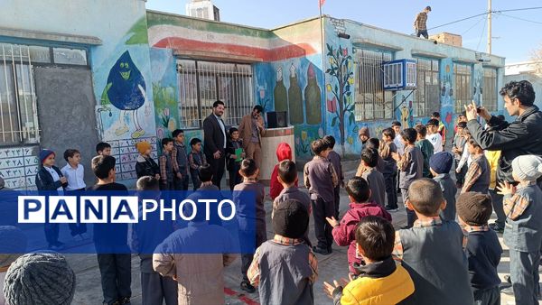 جشن میلاد امام زمان(عج)در دبستان شهید عجمی فدافن کاشمر