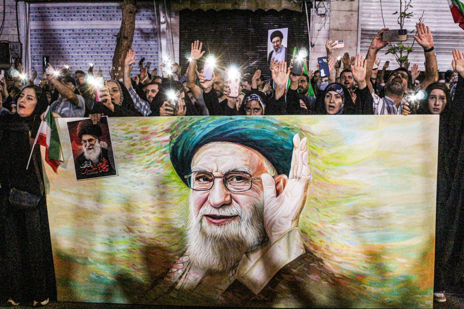 شب چهلم خاکسپاری رهبر شهید در زنجان