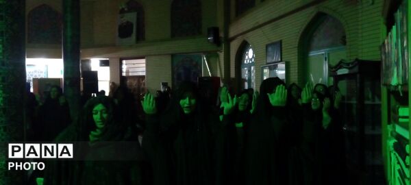 مراسم سوگواری قائد امت در مسجد امام هادی(ع) شهرک منظریه
