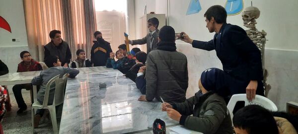 بازدید دانش آموزان دبستان پسرانه فضیلت از پژوهشسرای رازی 