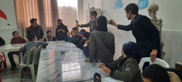 بازدید دانش آموزان دبستان پسرانه فضیلت از پژوهشسرای رازی 