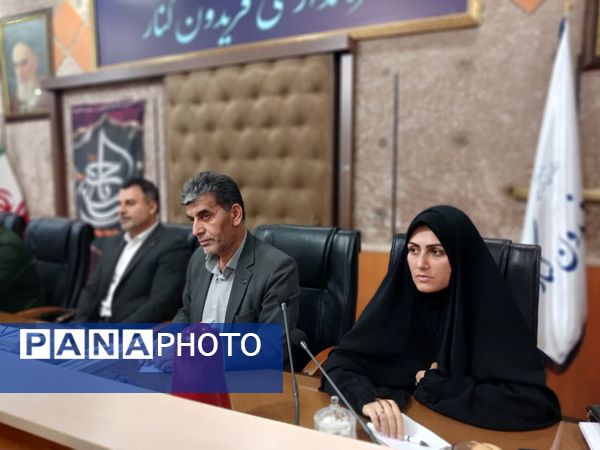 برگزاری جلسه شورای اداری در فریدونکنار