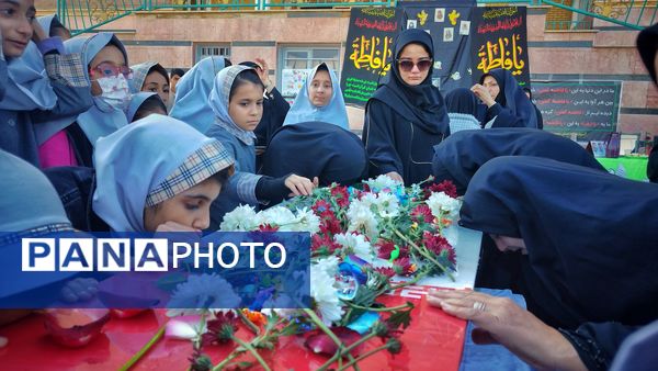 استقبال از پیکر شهید خوشنام در یازده مدرسه اشتهارد