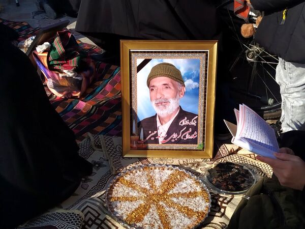 مراسم شب برات در امامزاده سید حمزه (ع) کاشمر