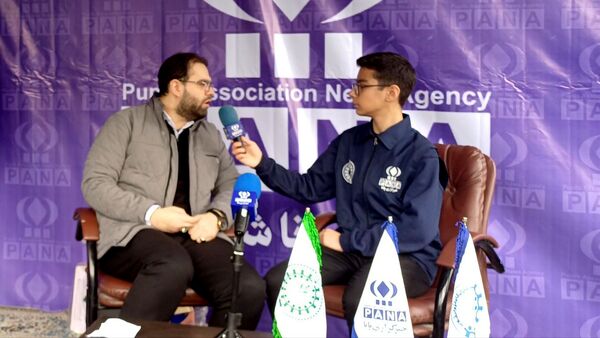 راهپیمایی ۲۲ بهمن با حضور پرشور مردم انقلابی در تهران
