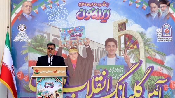 صبحی که مدرسه، حال‌وهوای انقلاب گرفت

