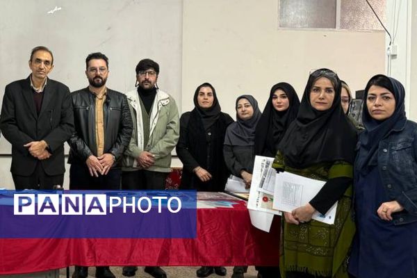 مسابقات فرهنگی و هنری  در دبیرستان شهید تاجیک بهارستان دو