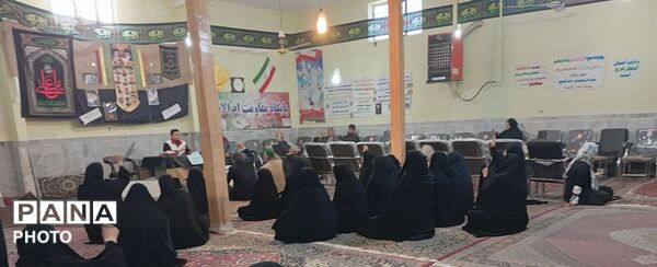 کلاس های هلال احمر در مسجد ابوالفضلی نیشابور 