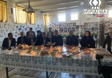 نمایشگاه هنرستان متانت افتتاح شد 