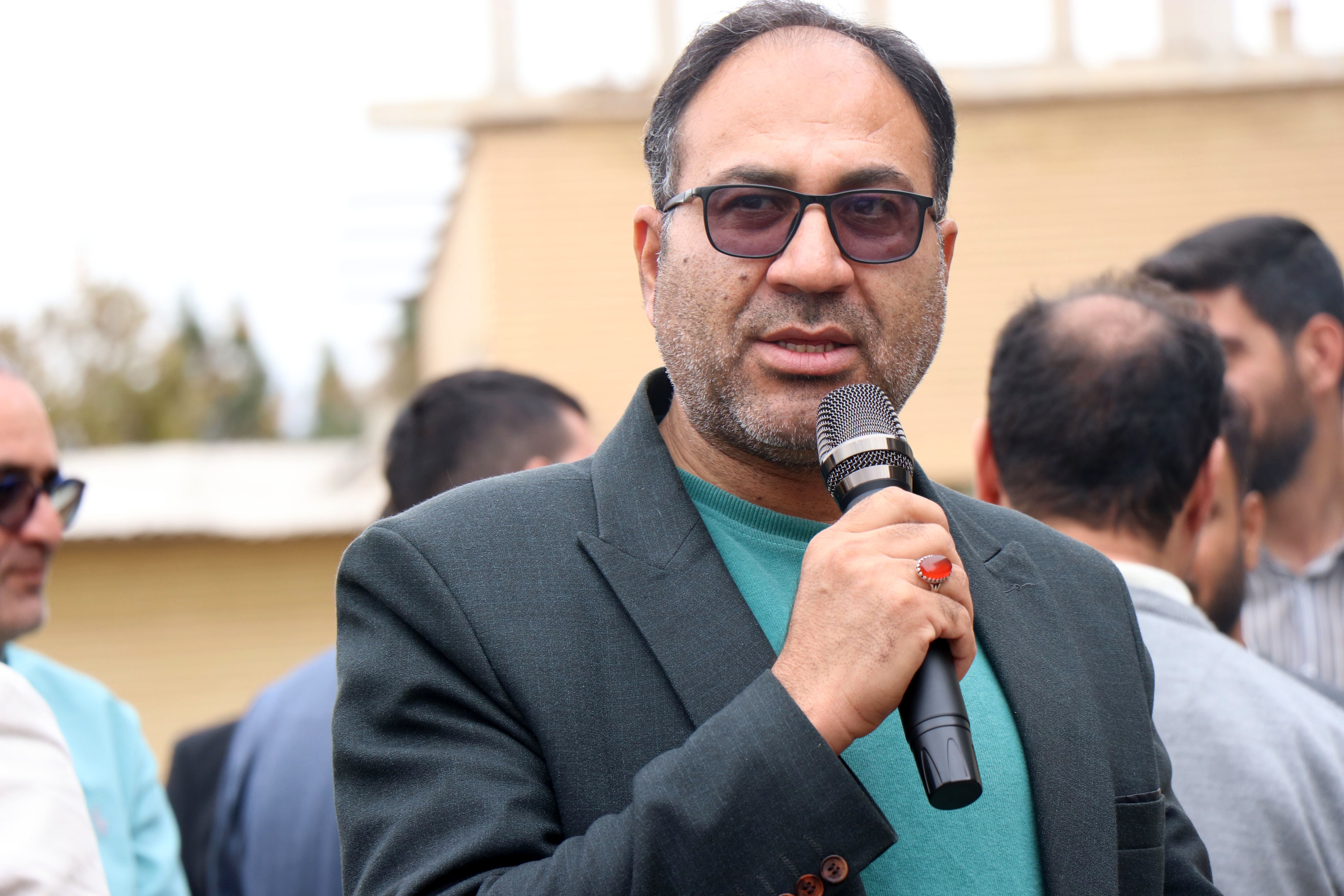 آیین بدرقه کاروان حج عمره‌ دانش‌آموزان دختر استان مرکزی