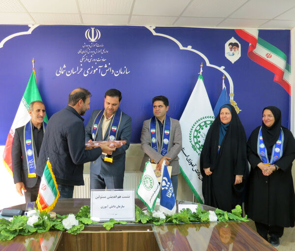 نشست هم‌اندیشی سازمان دانش‌آموزی خراسان شمالی با حضور معاون پرورشی فرهنگی