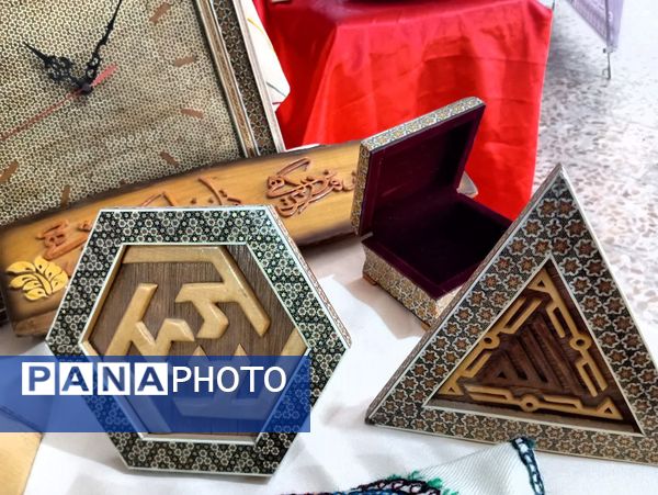 برپایی نمایشگاه دست سازه‌های دانش‌آموزی در ورامین