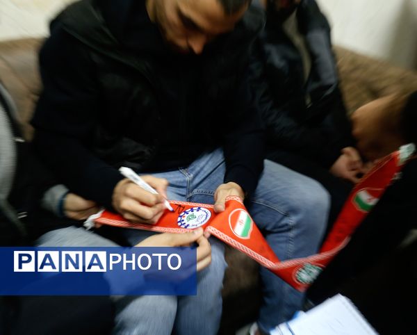 اردوی تمشک با حضور بازیکن محبوب تیم تراکتور