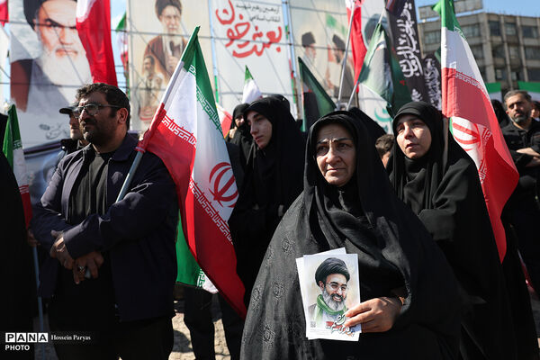 چهلمین روز شهادت رهبر شهید انقلاب اسلامی - تهران