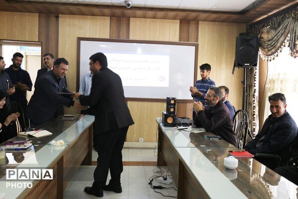 گرامیداشت روز معلم در  آذربایجان‌شرقی 