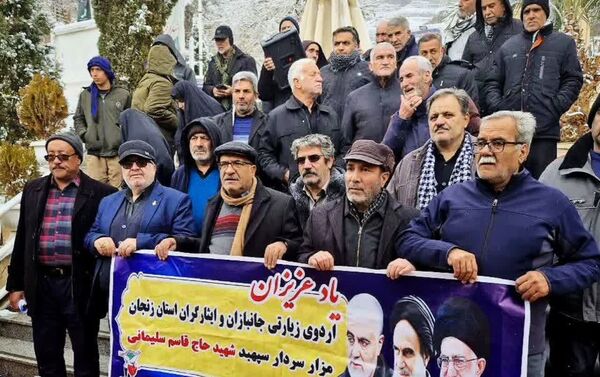 روز برفی گلزار شهدای کرمان 