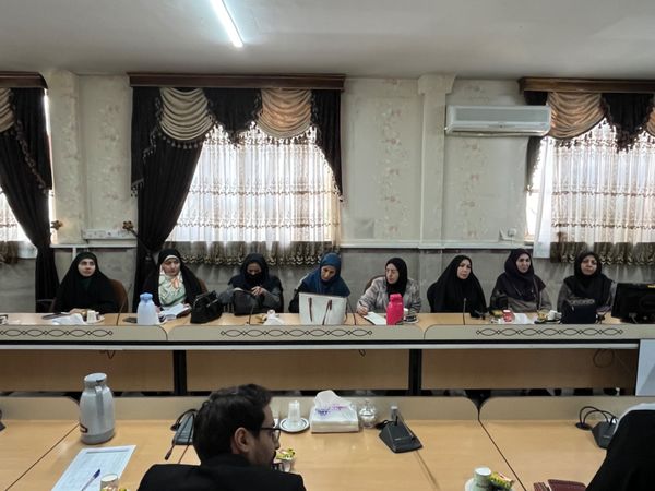 جلسه ارزیابان شناسایی معلمان نمونه شهرستان قدس