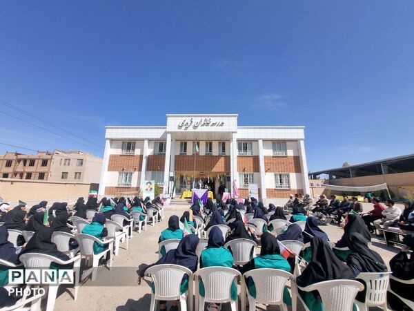 انتخابات همیاران مشاور در دبیرستان دخترانه خاندان فریدی