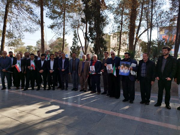 زنگ انقلاب در اصفهان نواخته شد