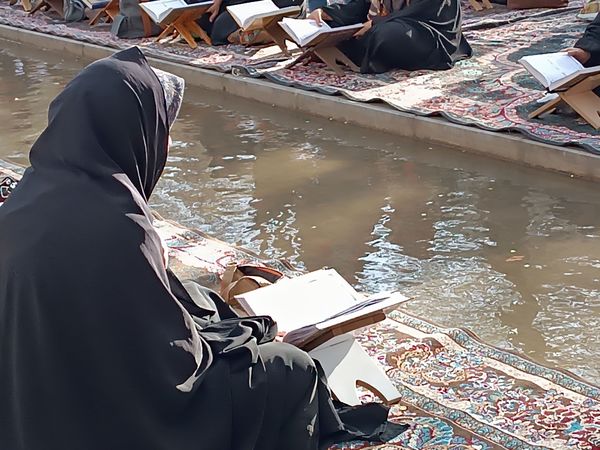 برگزاری محفل انس با قرآن در گذر فرهنگی چهارباغ