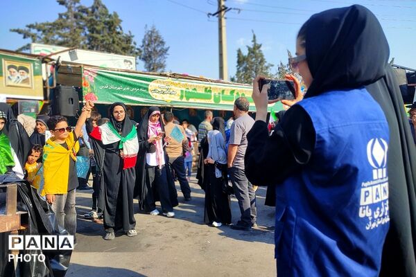 روایت غدیر از قاب خبرنگاران  نوجوان پرشور پانا در راهپیمایی شهرستان قدس