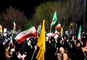 تجمع با شکوه مردم شهرستان درود در خونخواهی رهبر شهید انقلاب