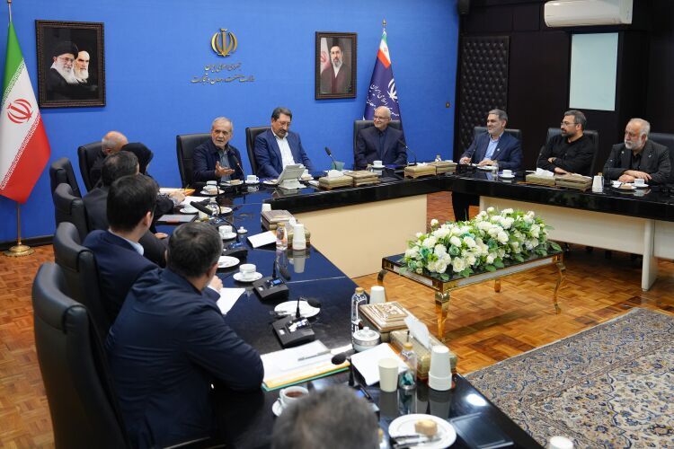 پزشکیان: هماهنگی دولت، مردم و نیروهای مسلح، دشمن را ناکام گذاشت