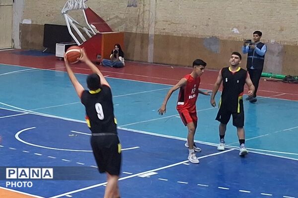 رقابت بسکتبالیست‌های فارس و بوشهر در شیراز