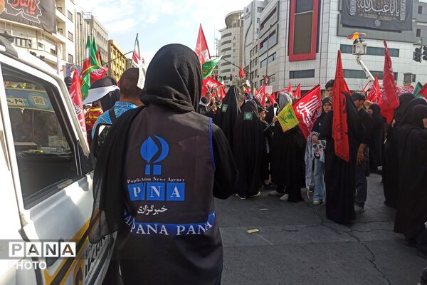بدرقه‌ای به وسعت یک ملت؛ اشک، شکوه و تجدید عهد در آیین وداع با رهبر شهید انقلاب اسلامی