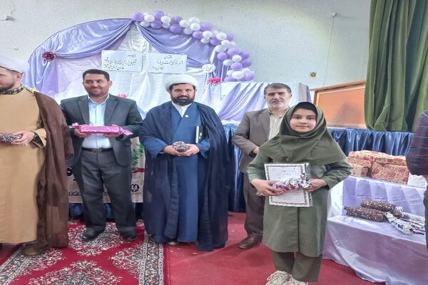 مراسم اختتامیه جشنواره امید فردا و نوجوان سالم در شهرستان فاروج 